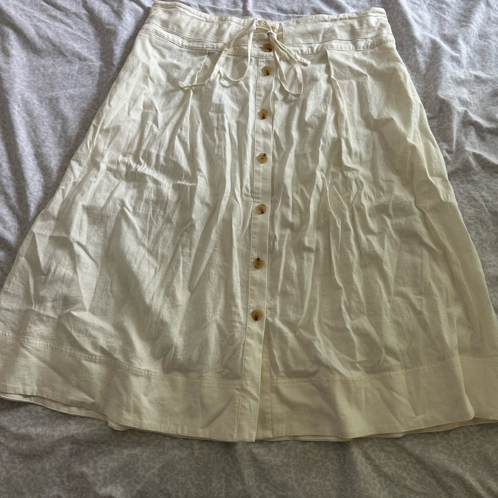A new day (target) Elegant Cream Button-Down Skirt - never worn, like new